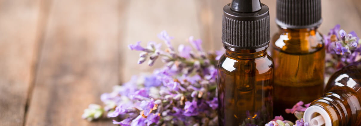 כיצד ארומתרפיה עוזרת להקל על תקופת המחזור - ניר חוכיימה מעסה בכיר ומטפל הוליסטי