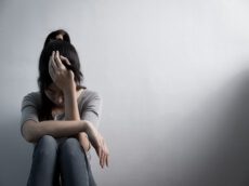 דיקור סיני לדיכאון וחרדה – מדריך למתחילים